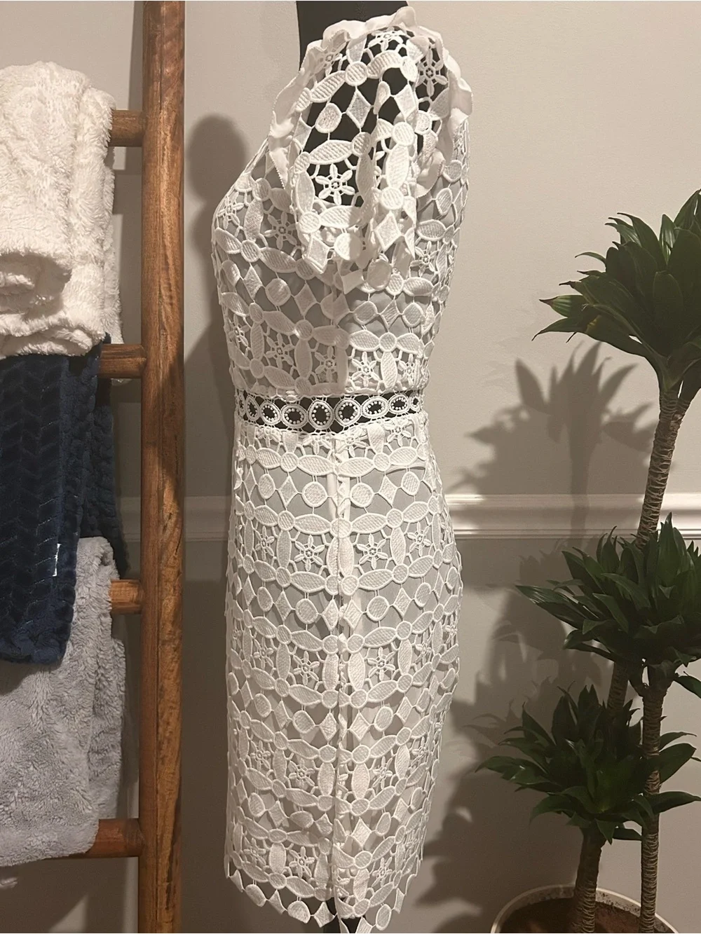 Michael Kors White Lace Mini Dress with Waist Cutout Detail Size 0